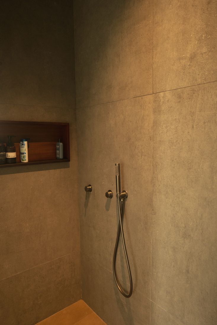 Walk-in concrete shower